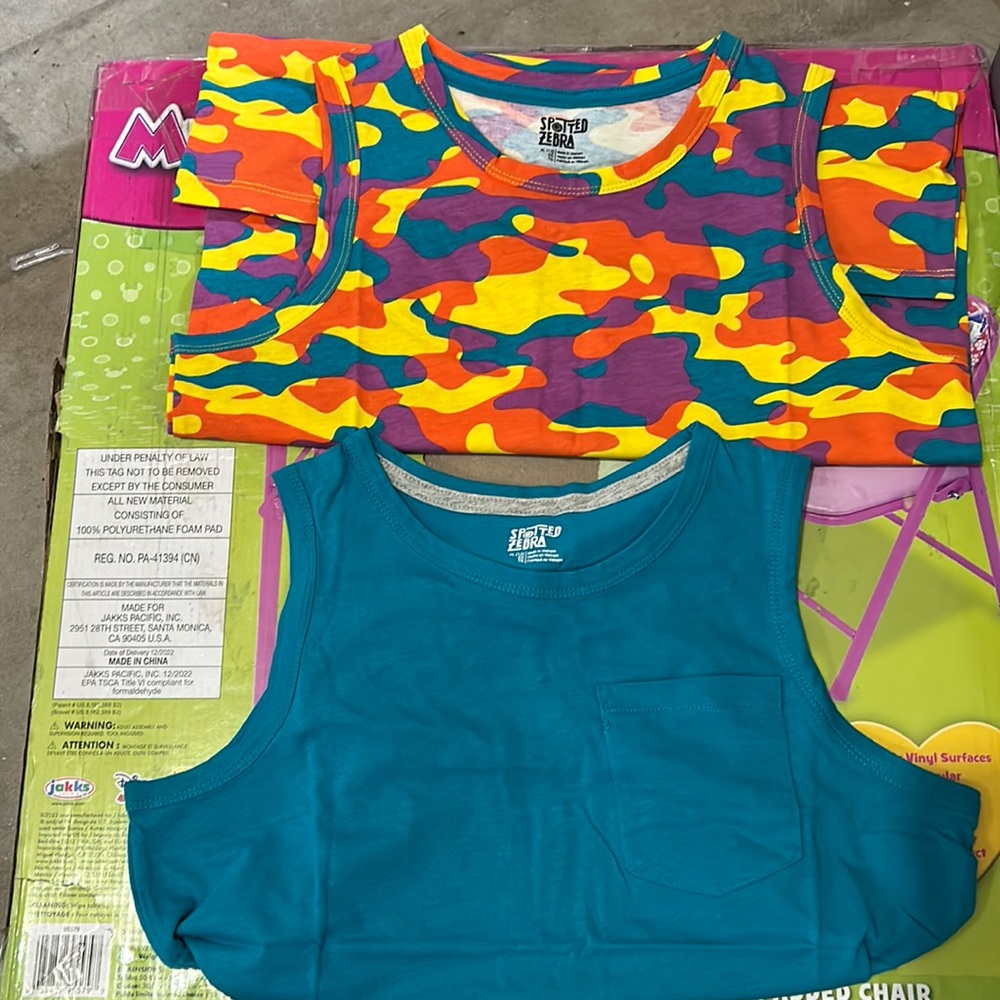 Amazon Essentials Boys and Toddlers' Sleeveless Tank Tops 4 pack XL